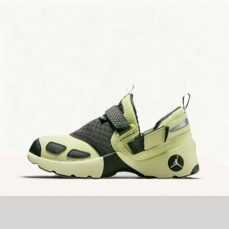 Nike Air Jordan Trunner LX Wom - огляд і ціна Women Shoes Running Nike