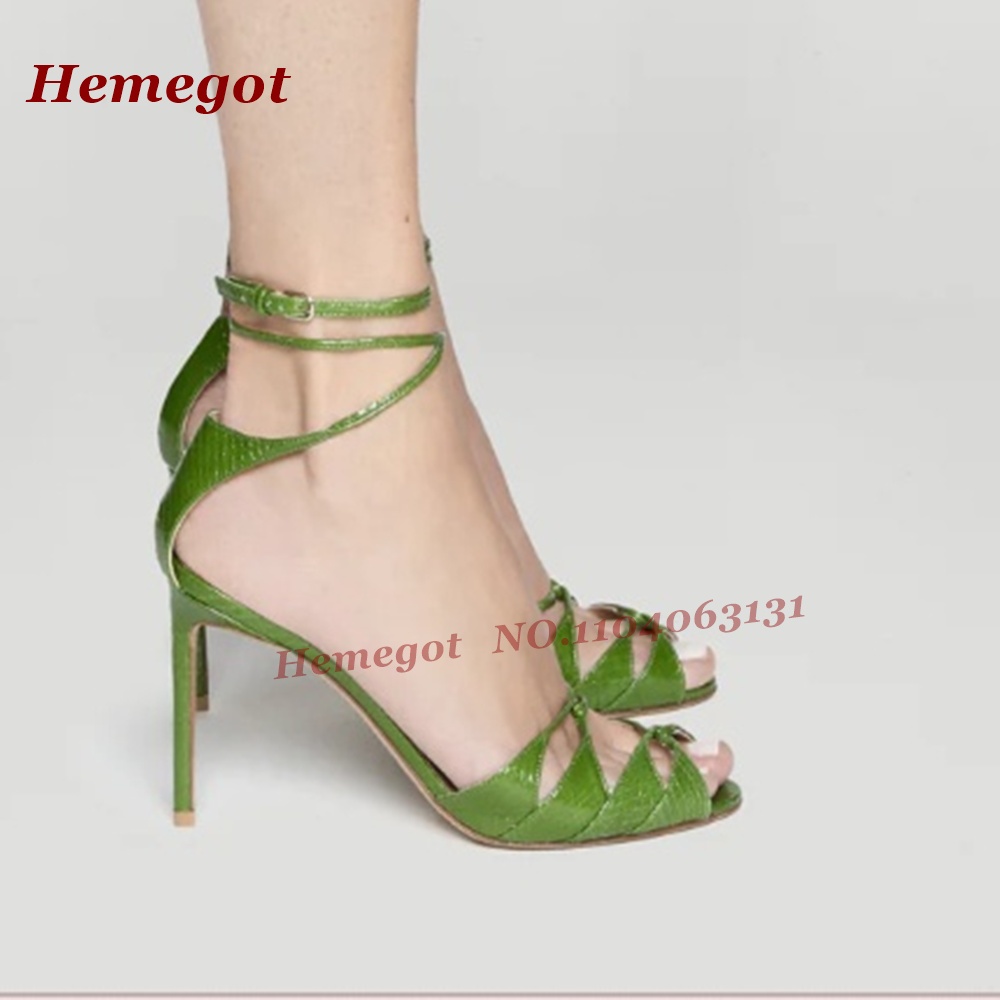 Green Croc-Pattern Strappy San - огляд і ціна Women'S Shoes Clogs